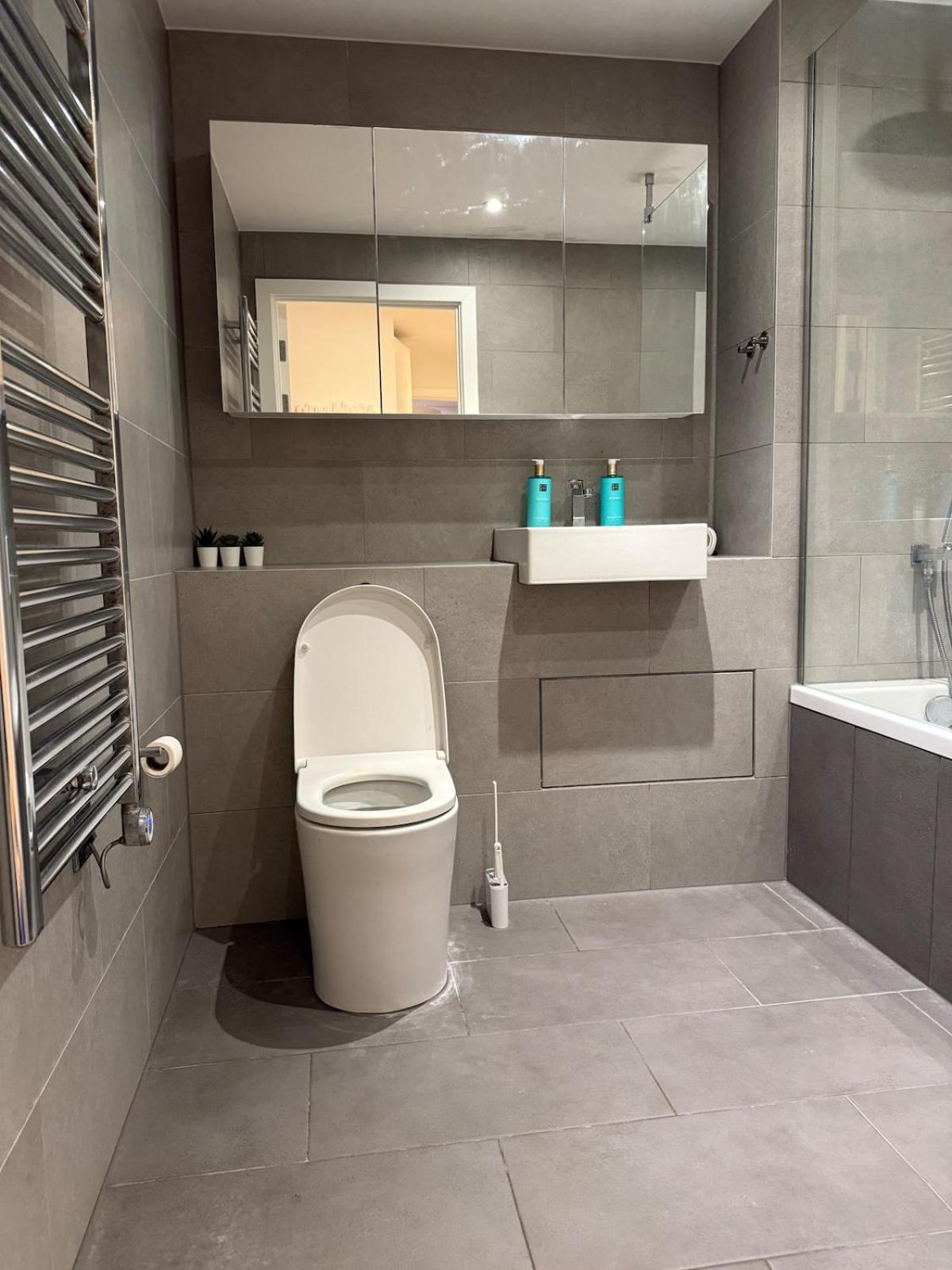New 2 Bed Apartment Greenwich ロンドン エクステリア 写真