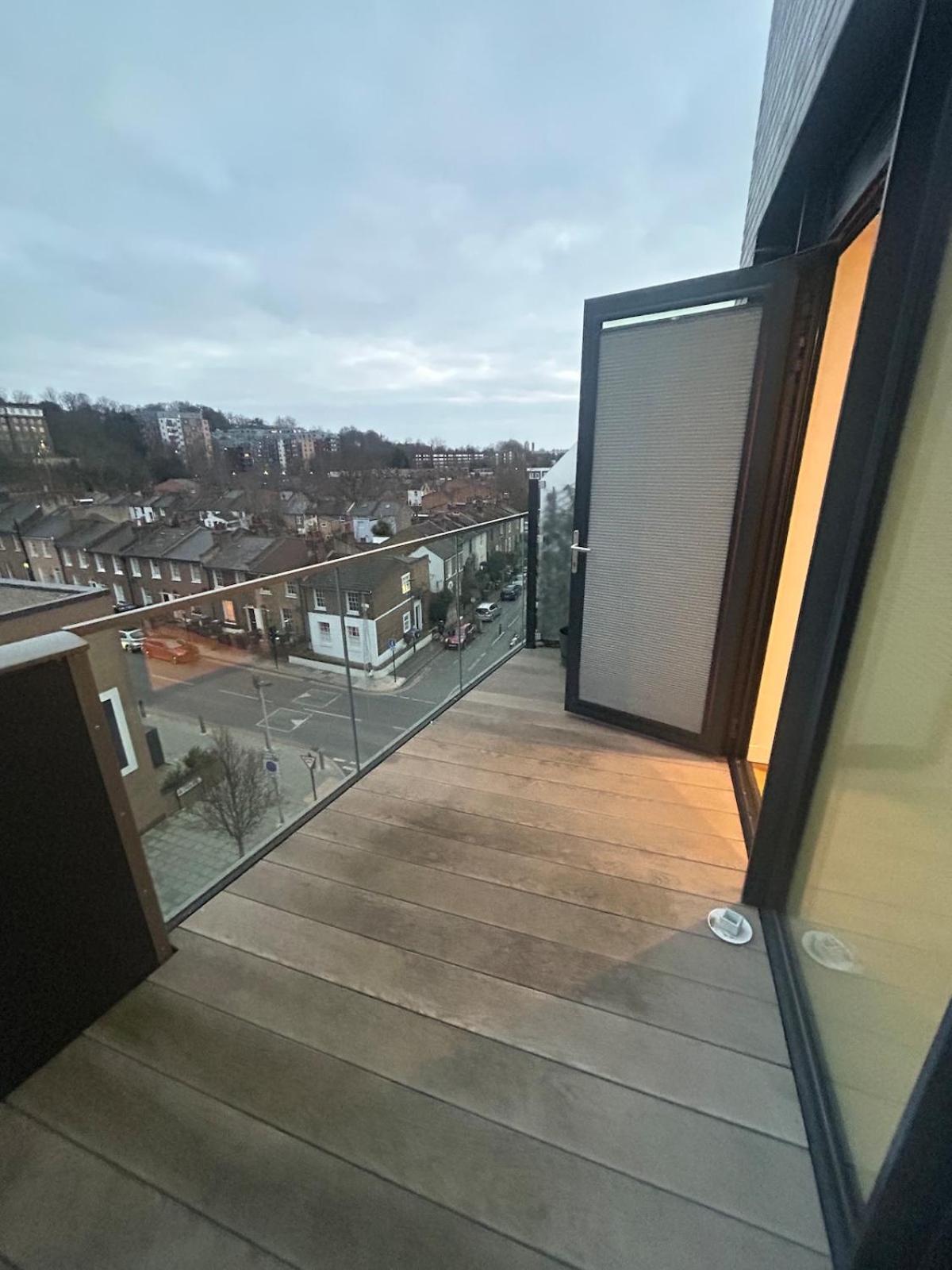 New 2 Bed Apartment Greenwich ロンドン エクステリア 写真