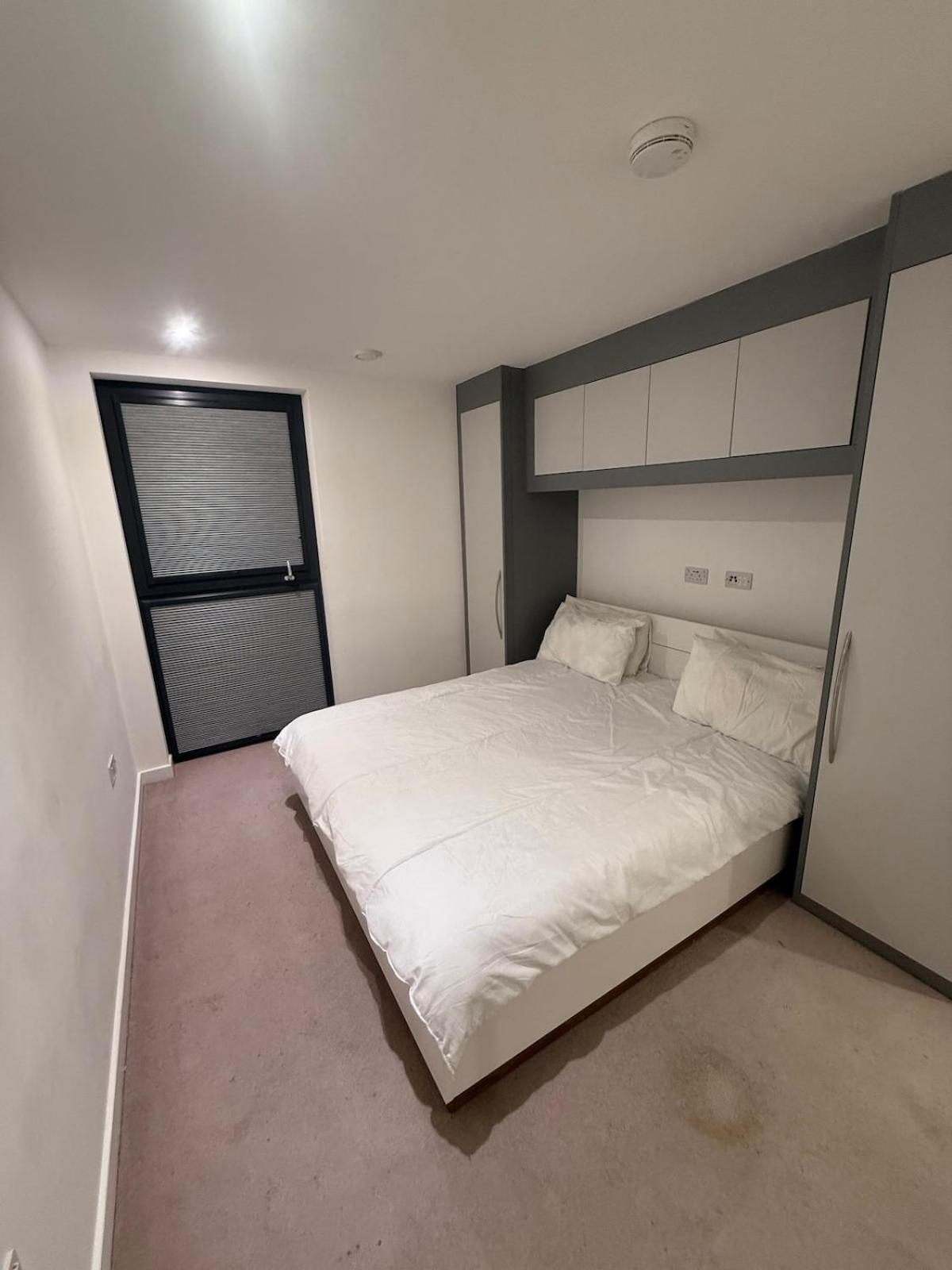 New 2 Bed Apartment Greenwich ロンドン エクステリア 写真